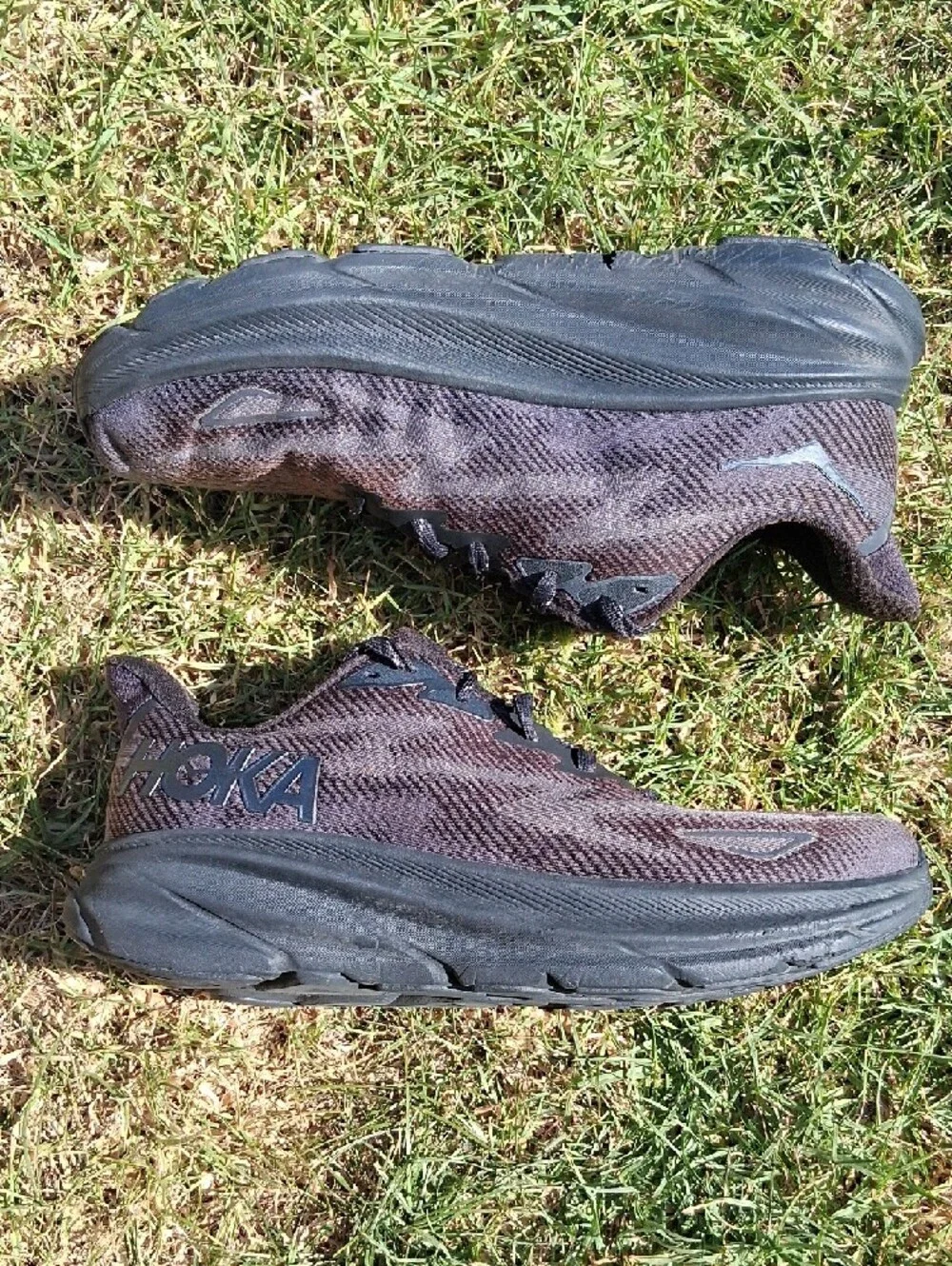 Hoka Clifton 9 Men's Black/Grey Athletic Running Shoes - Picture 2 of 13